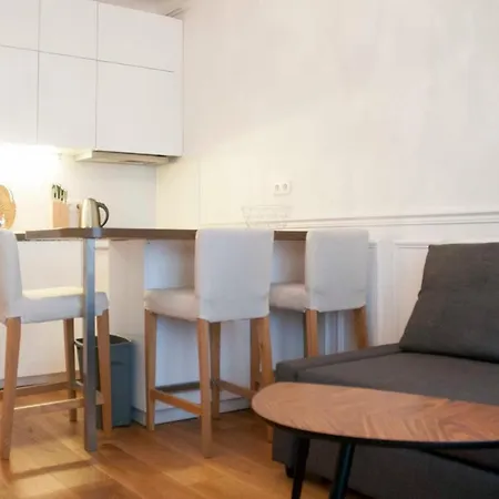 Bright 2 Room Parisian Apartment Well Located Appartamento *